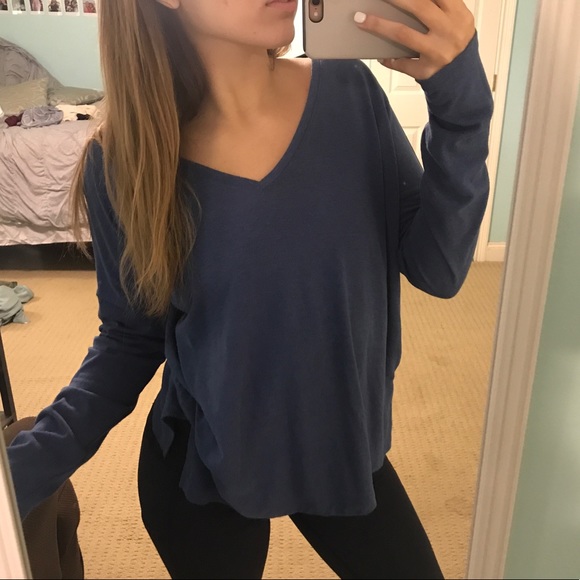 Old Navy long sleeve t shirt - Picture 3 of 3